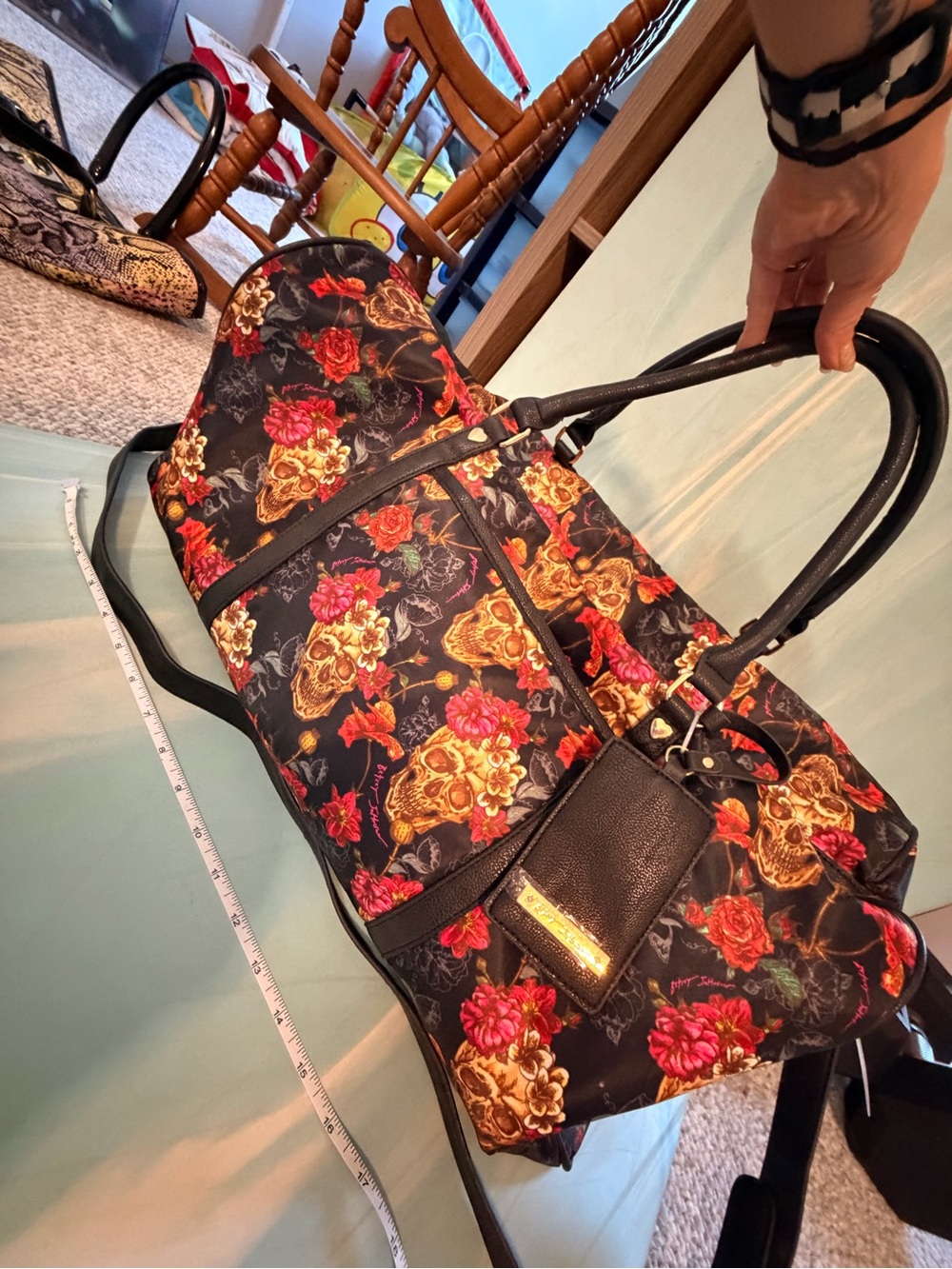Betsey Johnson Xtra Large Floral Skull Print Women's Tote Bag - Picture 8 of 8